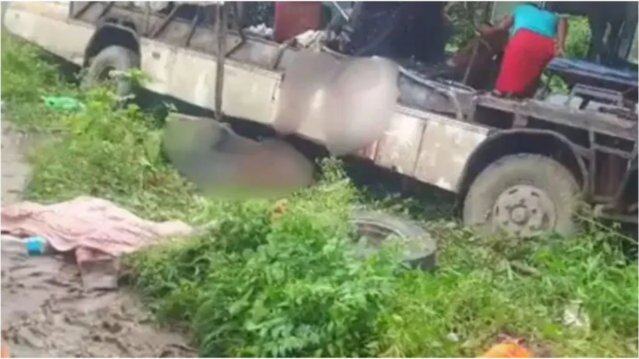 5 Killed, Several Injured In Bus Collision In Jharkhand's Deoghar