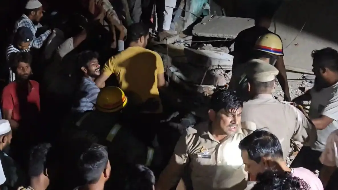 5 people same family died due to cylinder explosion