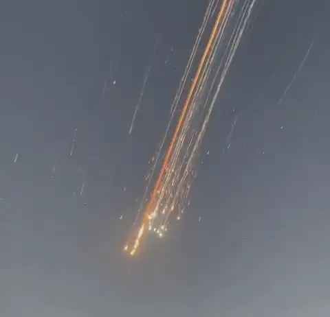 SpaceX Starship Explodes Mid-Flight, Debris Seen in Sky