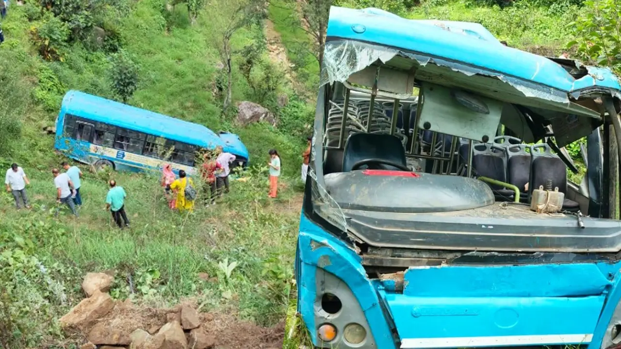 7 Killed, Around 20 Injured After Bus Falls Into Gorge In Himachal Pradesh's Mandi, PM Modi Announces Ex Gratia of Rs 2 Lakh 7 Dead, 20 Injured After Bus Accident In HP, PM Modi Announces Ex Gratia