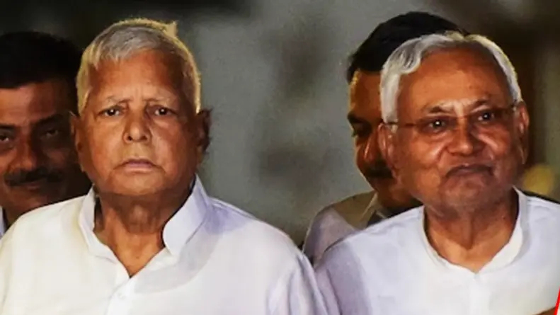 Nitish Kumar Reacts to Lalu Yadav's 'Doors Open' Remark, Calls RJD Alliance a 'Mistake' Nitish Kumar Reacts to Lalu Yadav's 'Doors Open' Remark, Calls RJD Alliance a 'Mistake'