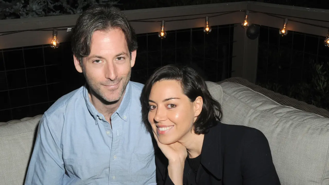Aubrey Plaza's Husband And Indie Filmmaker Jeff Baena Dies At 47, Suicide Suspected A file photo Jeff Baena with wife Aubrey Plaza