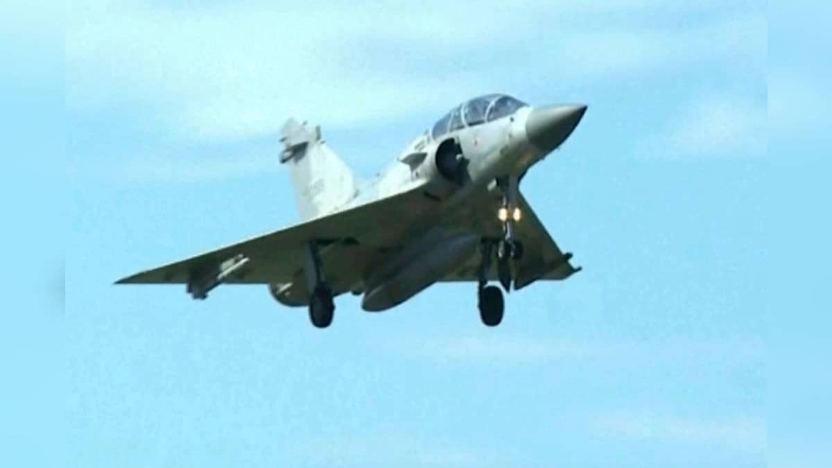 A Taiwan fighter jet prepares to land at the Hsinchu Airbase in Taiwan on Monday