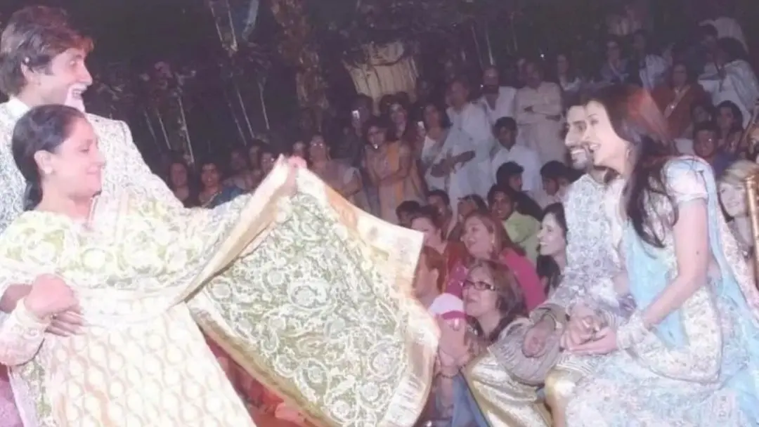 Throwback: Amitabh, Jaya, Shweta Bachchan's Joy Knows No Bounds At Aishwarya-Abhishek Wedding (A viral photo from Aishwarya and Abhishek's wedding album.