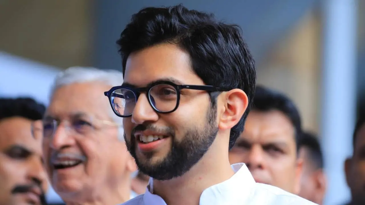 सरकारें आती-जाती रहती हैं, दोस्ती बनी रहती है: आदित्य ठाकरे ने केजरीवाल से मुलाकात के बाद कहा Aaditya Thackeray