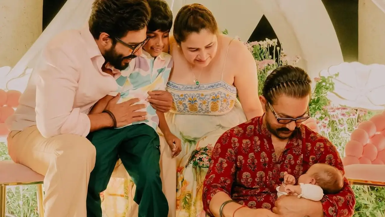 Mira: Aamir Khan Picks Anagram Of His Own Name For Jwala Gutta's Newborn Daughter, Badminton Player Shares Glimpses Of Naming Ceremony Aamir Khan attended Vishnu Vishal- Jwala Gutta’s Daughter naming ceremony