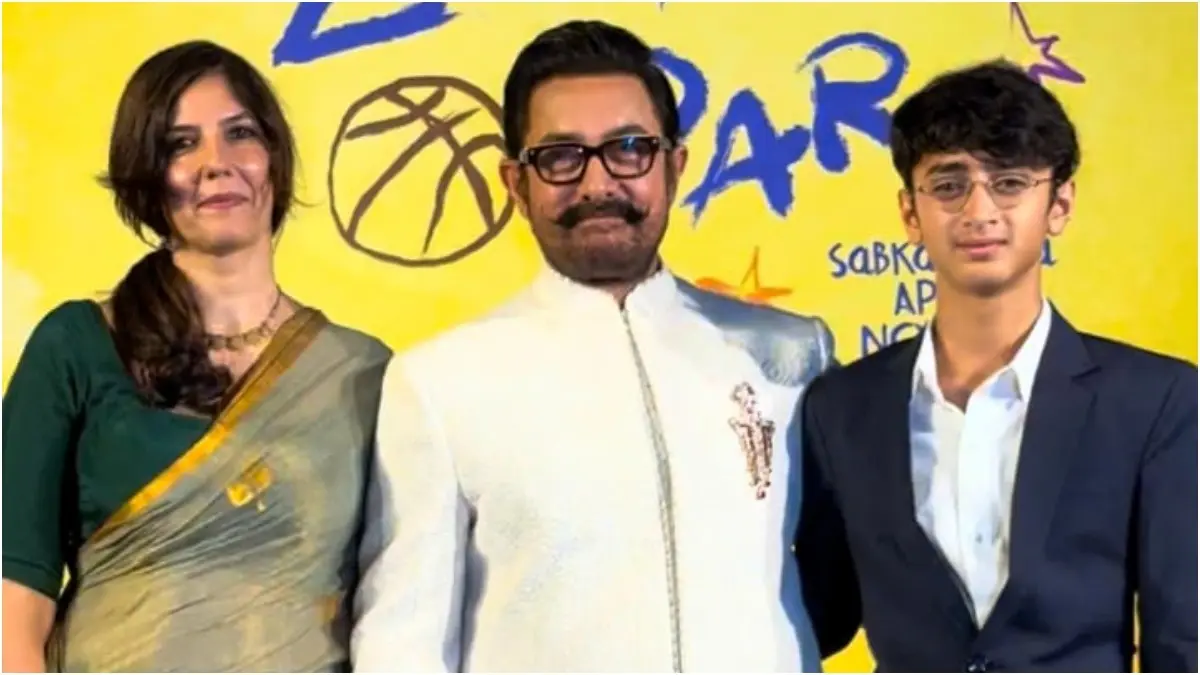 Aamir Khan with Gauri Spratt and his son Azad at Sitaare Zameen Par screening