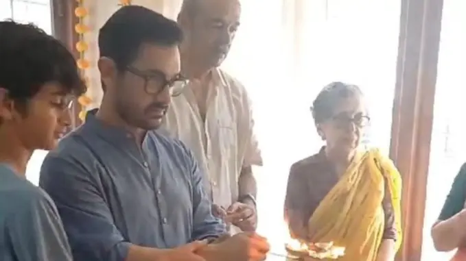 Aamir Khan with son Azad.