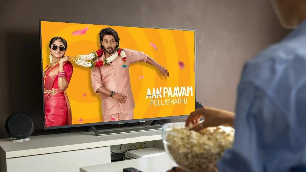 Aan Paavam Pollathathu OTT Release Date: Malavika Manoj’s Tamil Romantic Film Now Streaming Online, Know Where To Watch