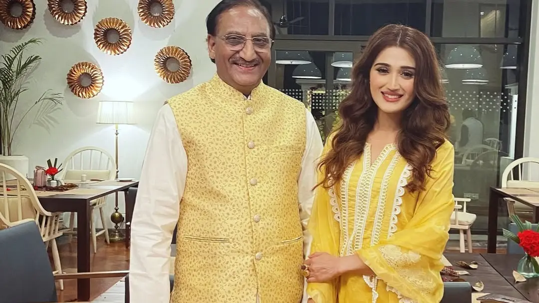 Aarushi Nishank cheated of 4 crore rupees