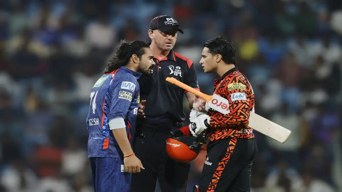 digvesh rathi and abhishek sharma fight after notebook celebration heated exchange lsg vs srh video viral