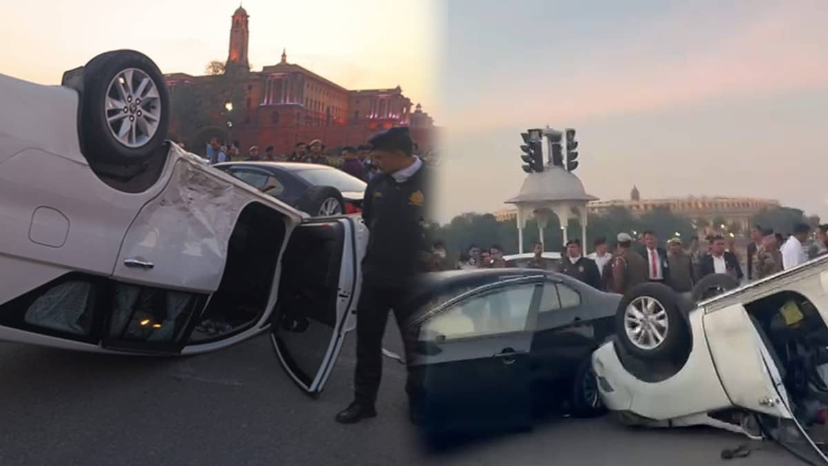 Accident at Vijay Chowk Delhi