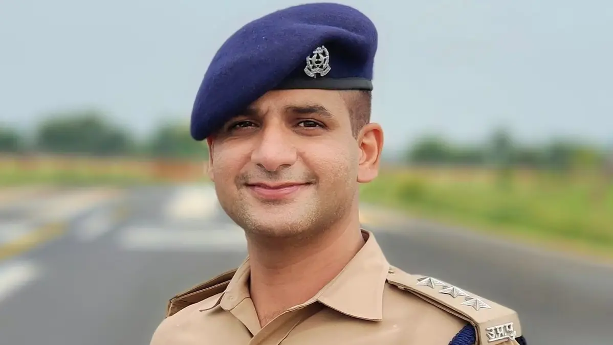 IIT Kanpur cancels PhD programme of ACP Mohsin Khan