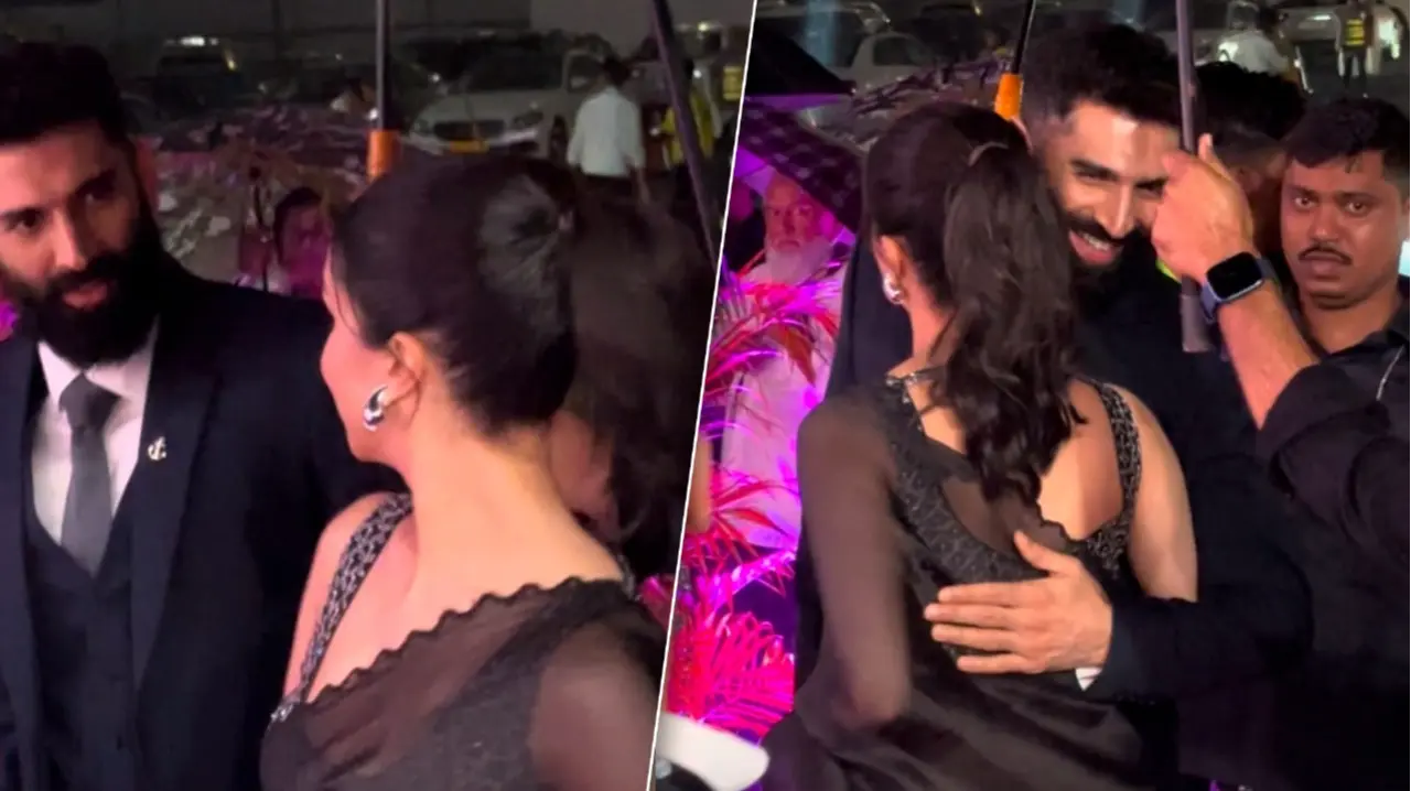 Aditya Roy Kapur Bumps Into His Ex-Girlfriend, But It's Not Ananya Panday, Duo Shares A Warm Hug Aditya Roy Kapur met his rumoured ex-girlfriend at the event in Mumbai