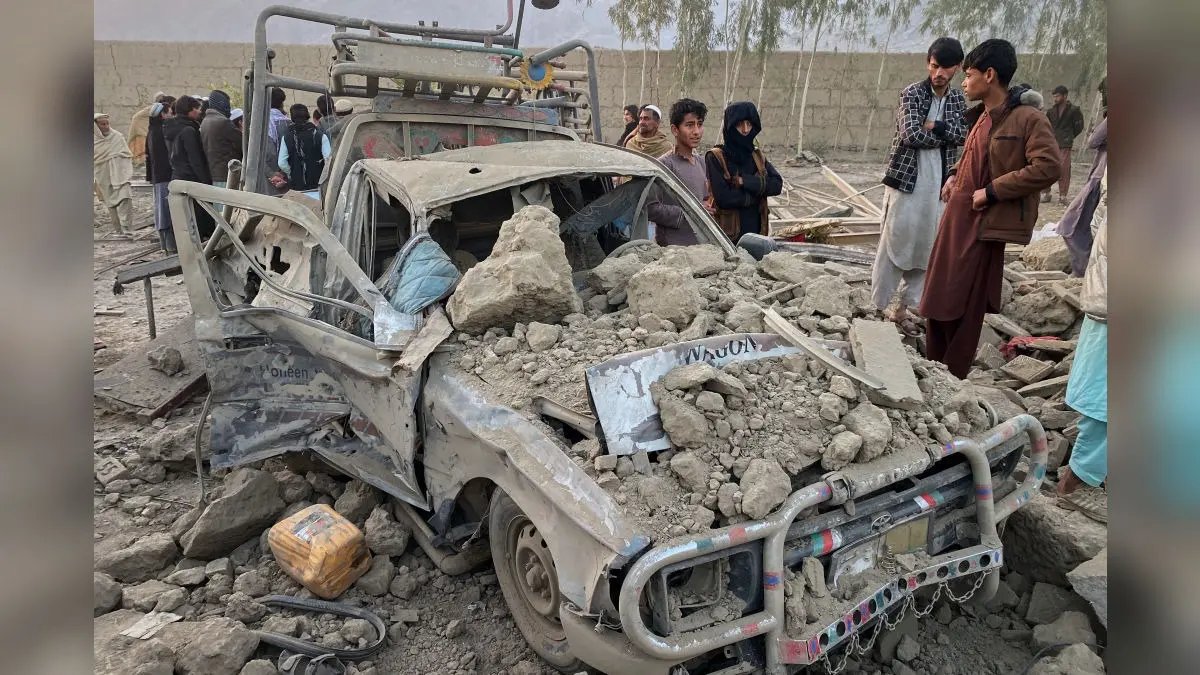 ‘Afghans Will Defend Their Beloved Homeland’: Former President Karzai Condemns Pakistan Airstrikes ‘Afghans Will Defend Their Beloved Homeland’: Former President Karzai Condemns Pakistan Airstrikes