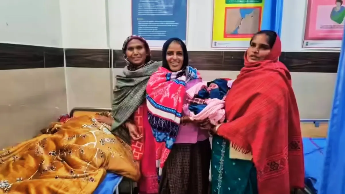 सबसे बड़ी बेटी की उम्र 21 और सबसे छोटी की 3... अब 24 साल बाद खत्म हुआ इंतजार, 9 बेटियों के बाद हुआ बेटा तो खुशी से झूमा परिवार After 24 years family rejoiced when a son was finally born