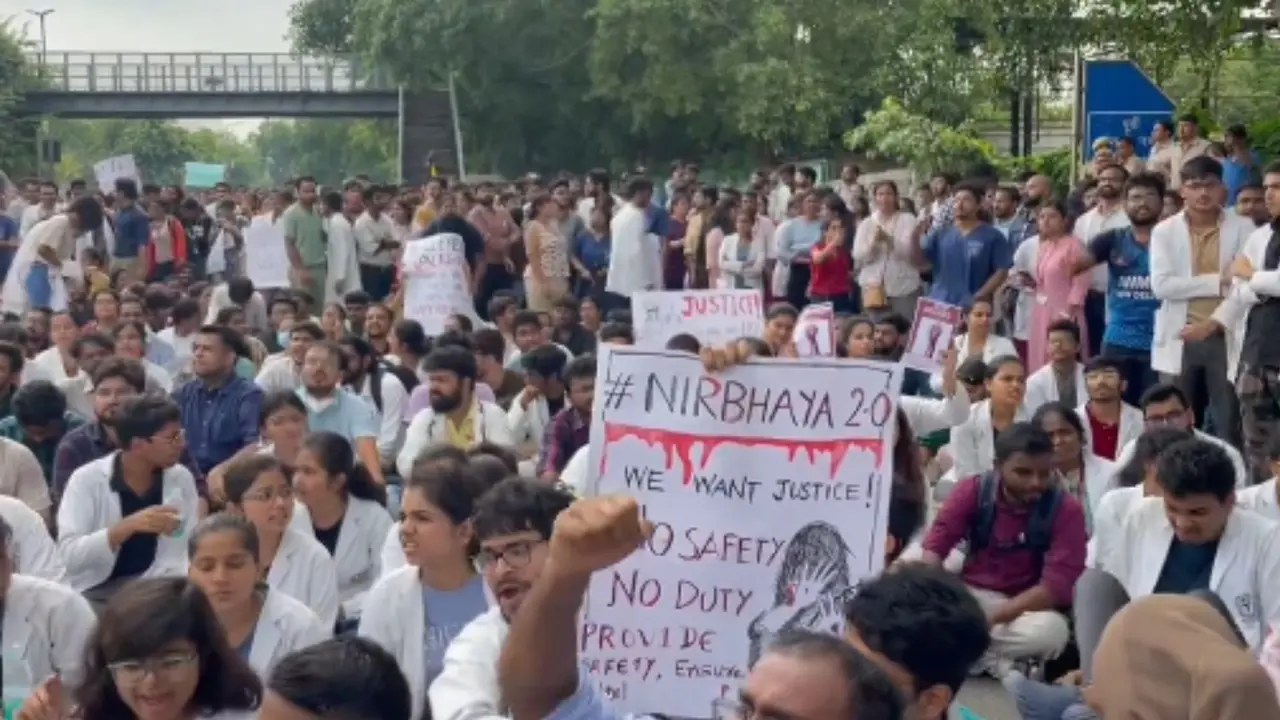 aiims doctor strike