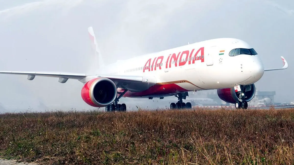 Air India flight, AI-187, plunged 900 feet mid-air after take off.