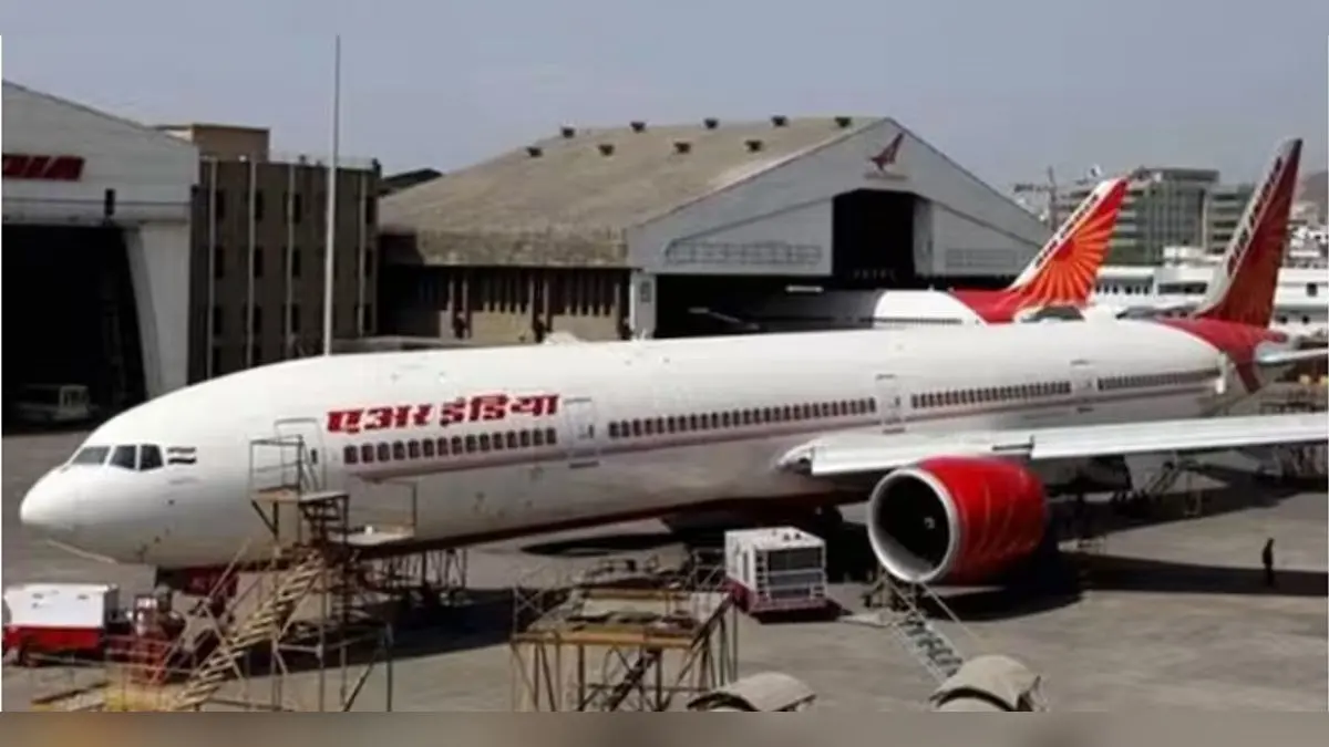 Air India Flight AI-887 Returns to Delhi After Mid-Air Engine Oil Pressure Failure; DGCA Orders Probe