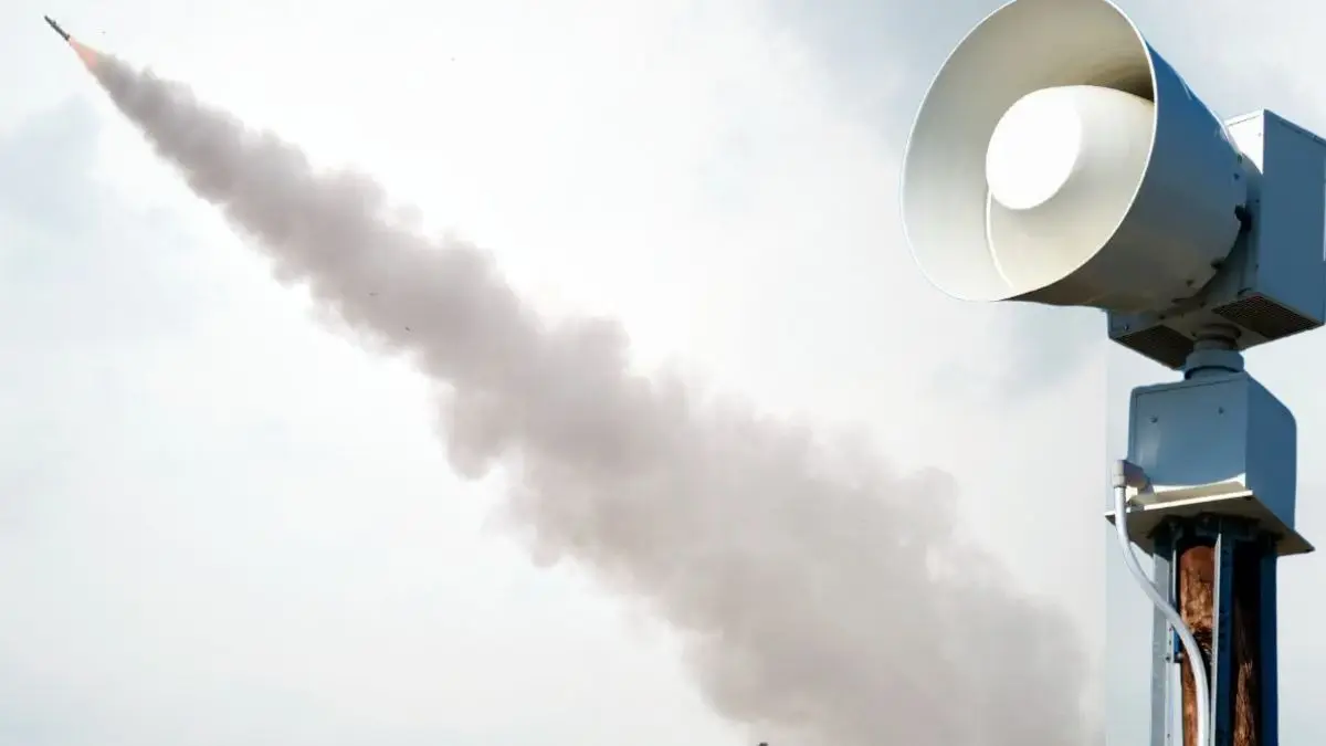 Air Sirens In Chandigarh and Ambala, Residents Advised To Stay Indoors as IAF Warns of Possible Attack by Pakistan Air Sirens In Chandigarh and Ambala, Residents Advised To Stay Indoors as IAF Warns of Possible Attack by Pakistan