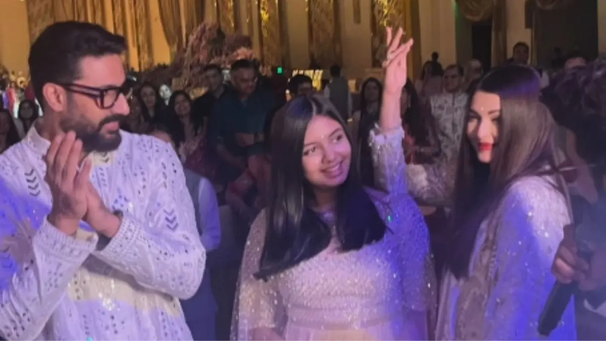 Aishwarya Rai Dances to Kajra Re with Abhishek & Aaradhya at Mumbai Event