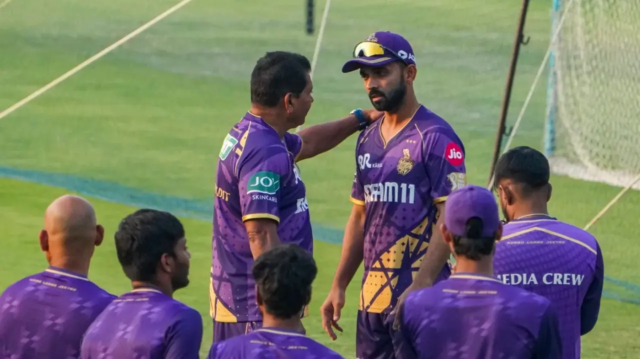 'Your Attitude Doesn't Change': Ajinkya Rahane Sets The Record Straight With Undiplomatic Take On KKR's Surprise Pick In IPL Auction Ajinkya Rahane with Chandrakant Pandit