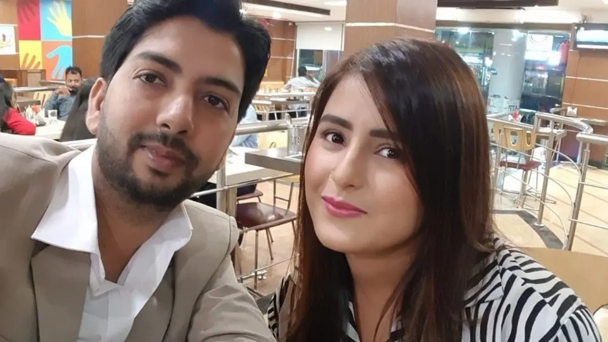 Bhojpuri Actress Akanksha Awasthi, Husband Vivek Kumar Booked In ₹11.50 Crore Fraud Case Akanksha Awasthi, Husband Vivek Kumar Booked