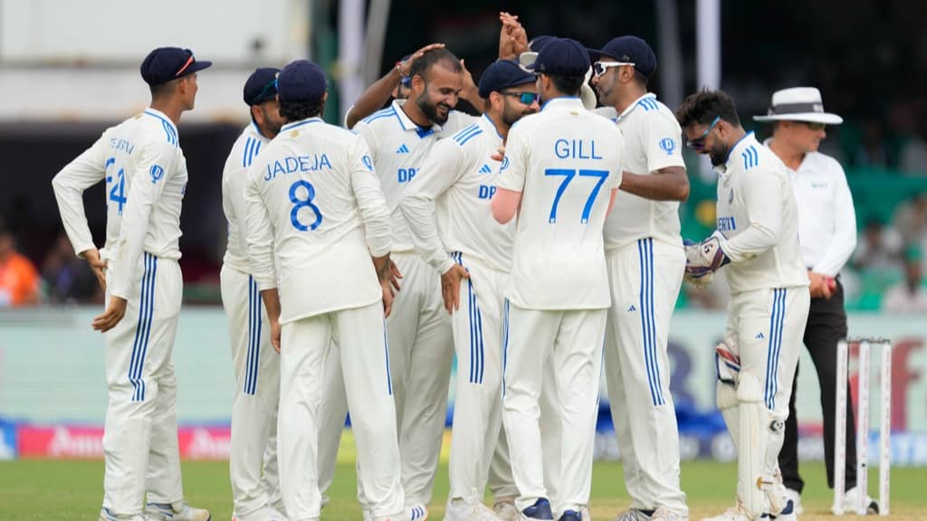 Live Cricket Score India vs Bangladesh 2nd Test Day 2 Live Updates Action to resume at 0930