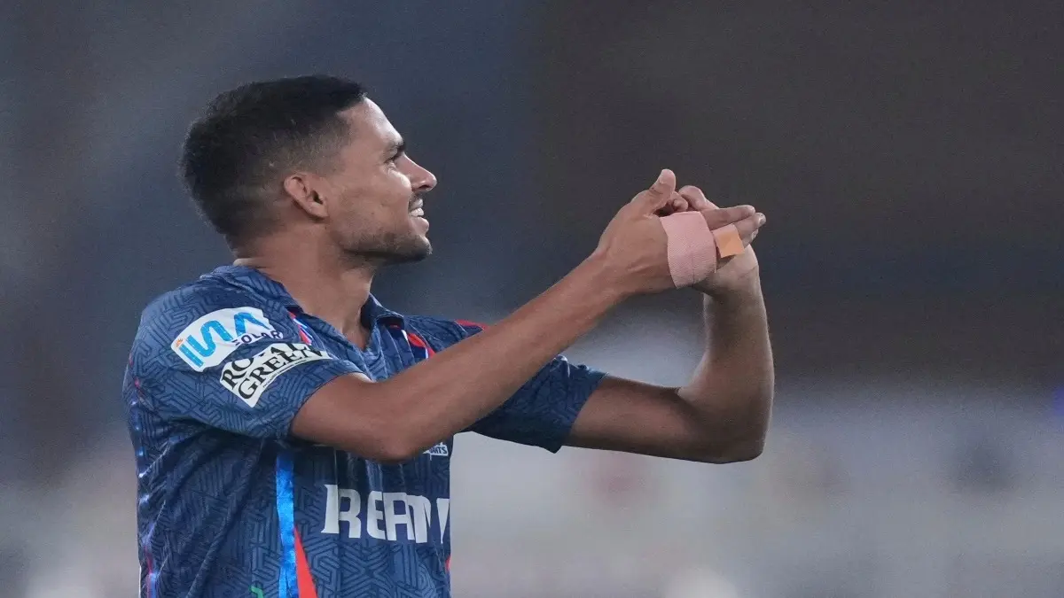 Akash Singh celebrates in Notebook style