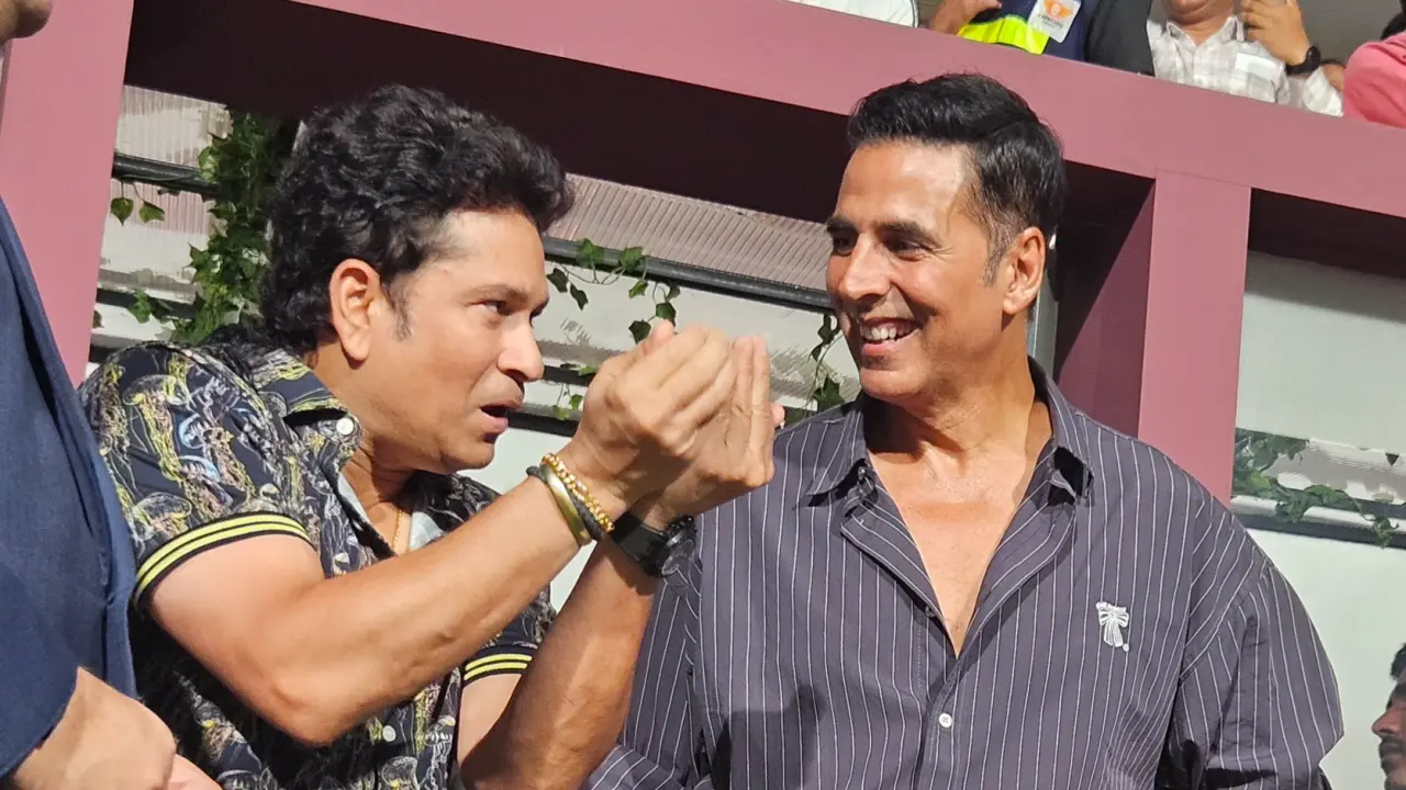 Akshay Kumar with Sachin Tendulkar