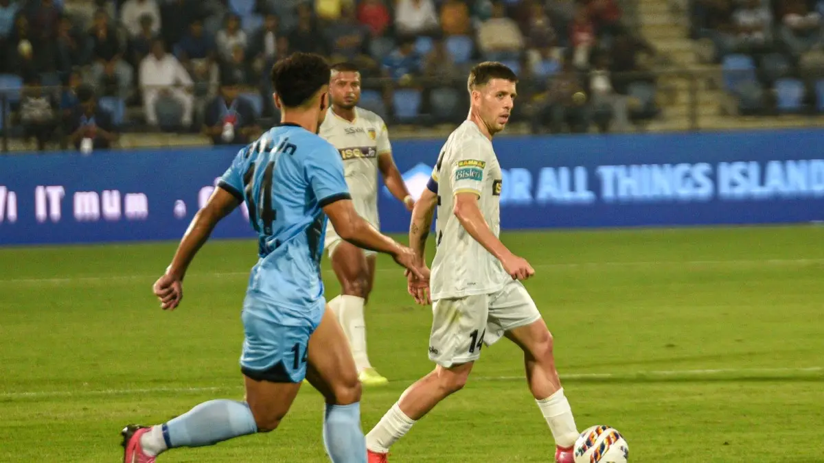ISL 2025-26: Chennaiyin FC Fall To Narrow Defeat Against Mumbai City FC In Opener Alberto Noguera in action