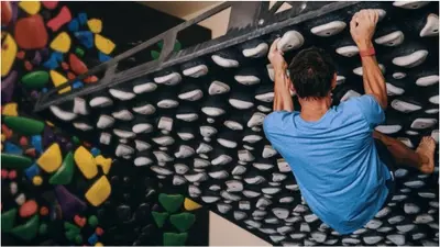 Inside Taipei 101 Climber Alex Honnold's Home Gym And Daily Climbing Routine Alex Honnold is a legendary free solo climber known for his ascent of the El Capitan and Taipei 101