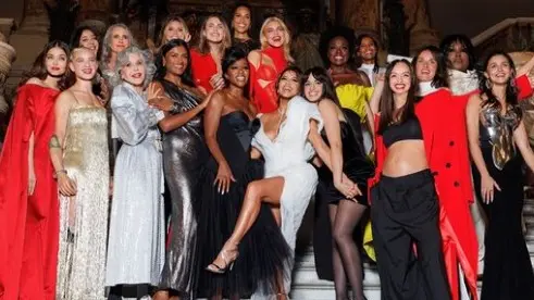 Alia Bhatt, Aishwarya Rai Moments From Paris Fashion Week: From Getting Ready Together To Ramp Walk Alia Bhatt poses with Aishwarya Rai, Kendall Jenner