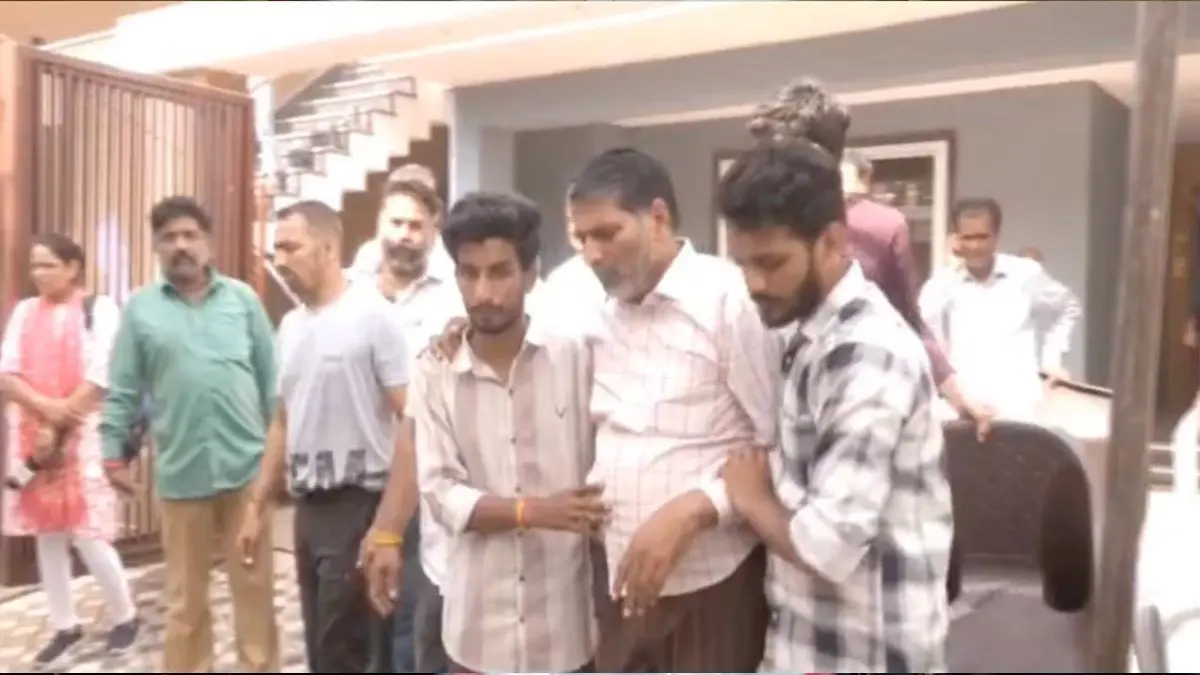 Alleged Lover Raj Kushwaha with Raja Raghuvanshi's Father