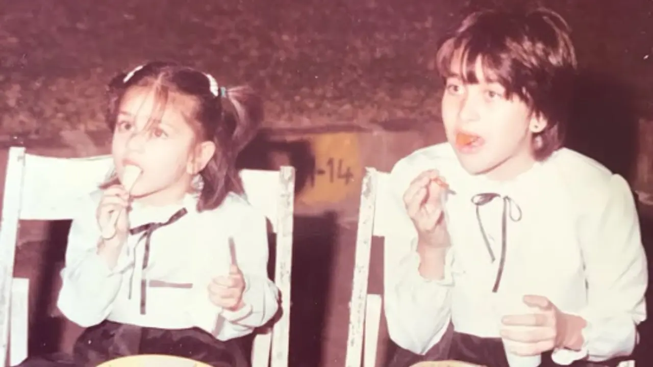 Always Winning, Twinning and Eating Together: Karisma Kapoor Shares Unseen Childhood Pic With Kareena for Siblings Day