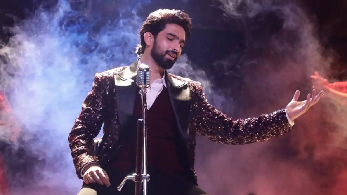 Amaal Mallik के लिए ‘सरनेम’ बना मुसीबत! काम से निकाल देते थे लोग, 10 साल की मेहनत के बाद मिली पहचान Amaal Mallik