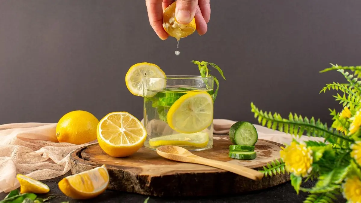 amazing benefits of drinking warm water mixed with lemon