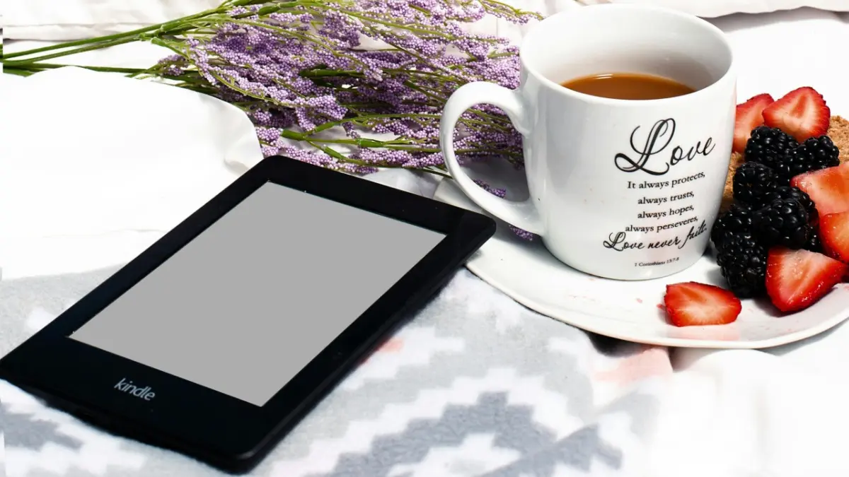 Amazon Kindle is Overrated, These 5 Reading Tablets in India Are Smarter Buys in 2025 Amazon Kindle is Overrated, These 5 Reading Tablets in India Are Smarter Buys in 2025