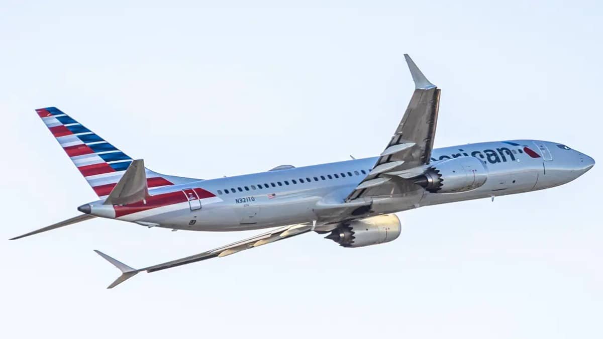 American Airlines Boeing 737 MAX 8 From Colombia Found With Bullet Holes In Miami