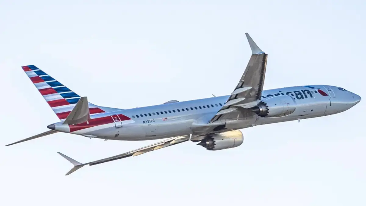 American Airlines Boeing 737 MAX 8 From Colombia Found With Bullet Holes In Miami American Airlines Boeing 737 MAX 8 From Colombia Found With Bullet Holes In Miami