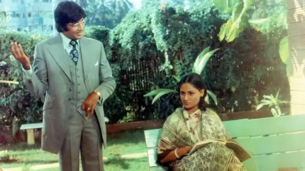 Amitabh Bachchan in chupke chupke