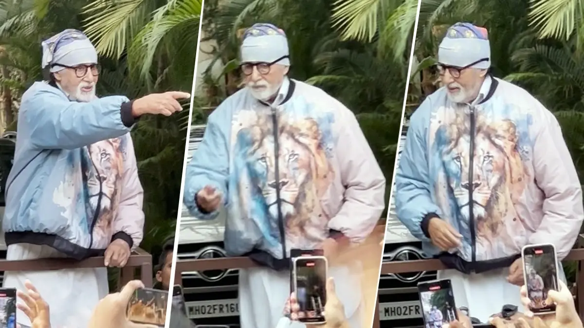 Amitabh Bachchan meets his fans at Jalsa in Mumbai