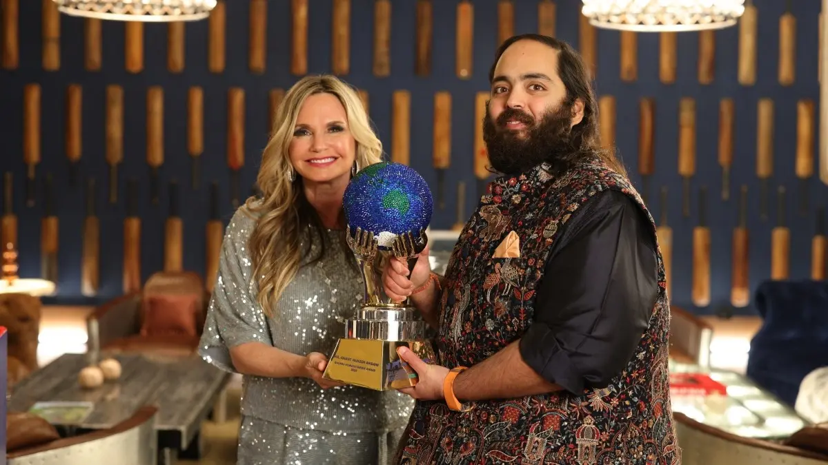 Anant Ambani gets an award fir wildlife conservation