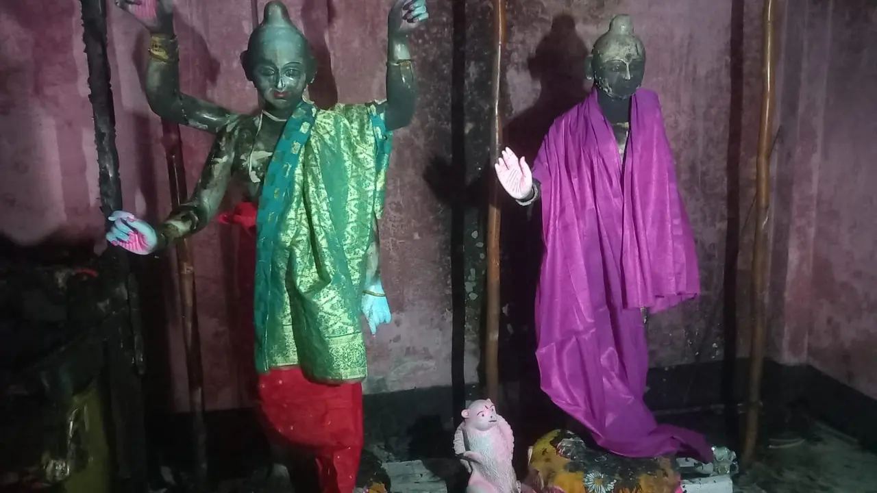Another ISKCON Temple Vandalised in Bangladesh, Idols of Deities Burnt Amid Unrest Another ISKCON Temple Vandalised in Bangladesh, Idols of Deities Burnt Amid Unrest