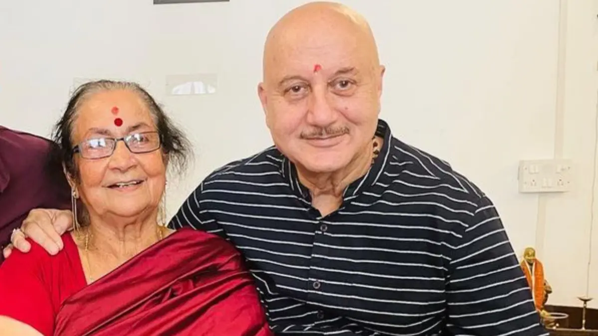 Anupam Kher's mother Dulari