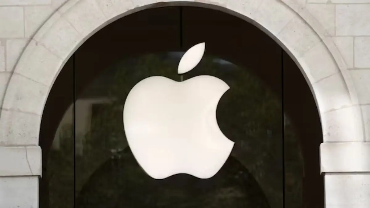 Next iPhone Update Will Hide Your Location From Telcos, But Not in India apple