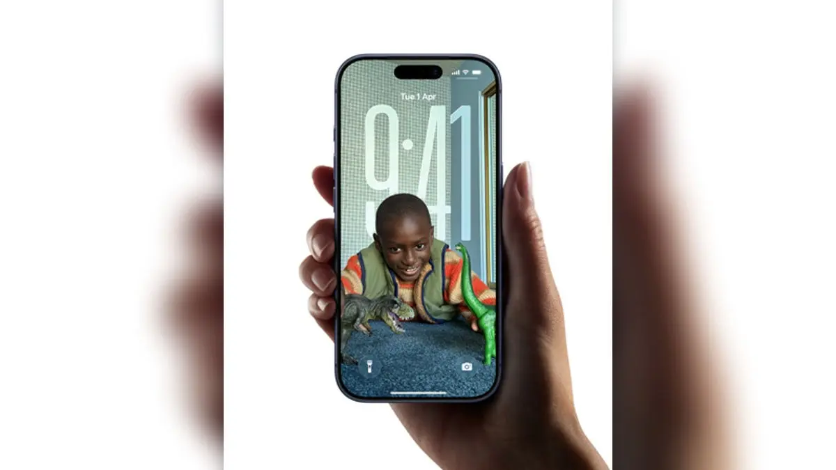 Apple iOS 26.2 Coming Soon With Lock Screen Tweaks, Sleep Score Changes, and Everyday Upgrades