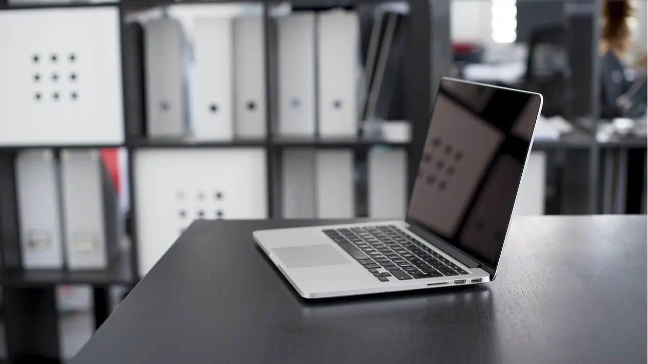 MacBook Pro’s OLED Upgrade Delayed Until 2027, But Here's Why Apple Might Make It Worth the Wait MacBook Pro’s OLED Upgrade Delayed Until 2027 But Here's Why Apple Might Make It Worth the Wait