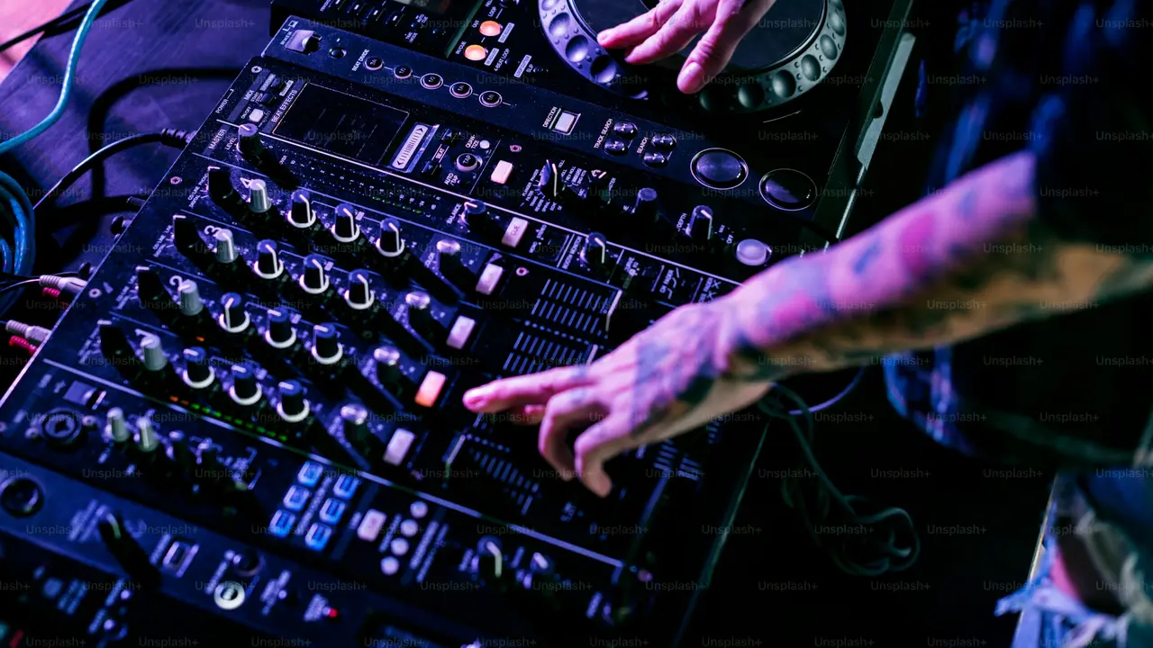 Bhopal Tragedy: 13-Year-Old Boy Dies While Dancing To Loud DJ Music Teenager Dies While Dancing To Loud Music In Bhopal