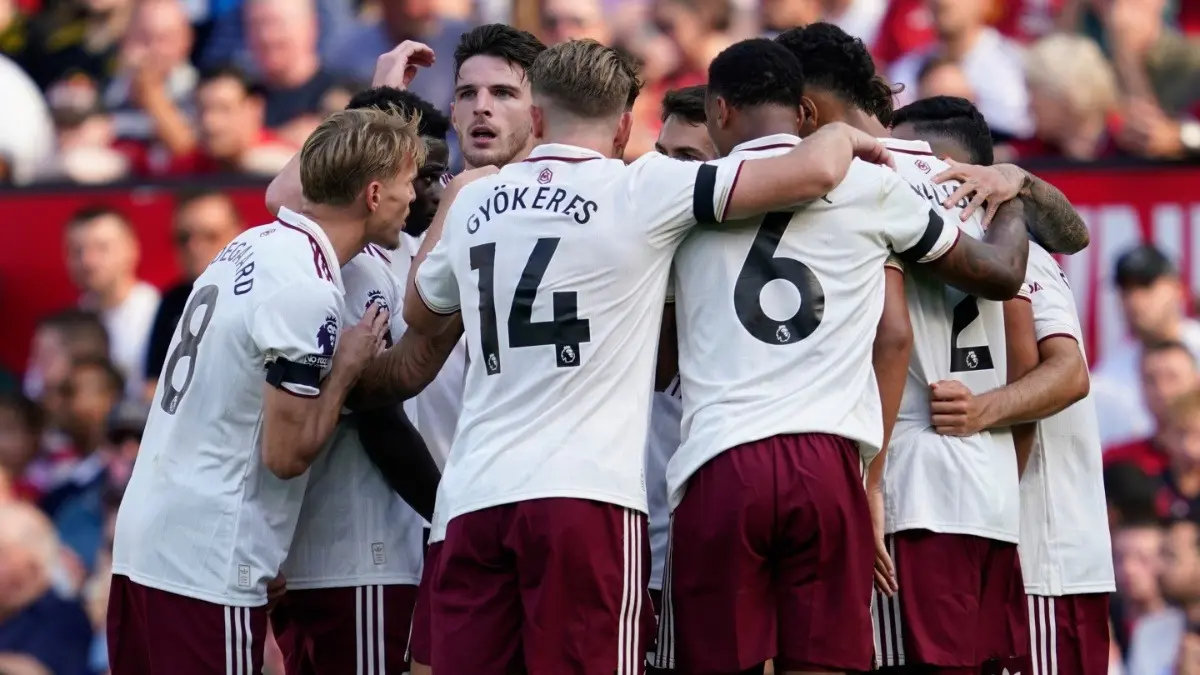 Arsenal's Riccardo Calafiori celebrates after scoring against Manchester United